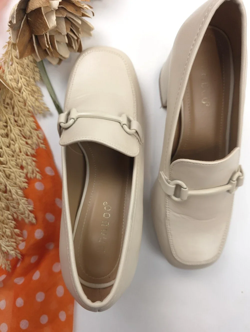 Cream Women's Leather Block Heel Loafers - Classic Chic 6½